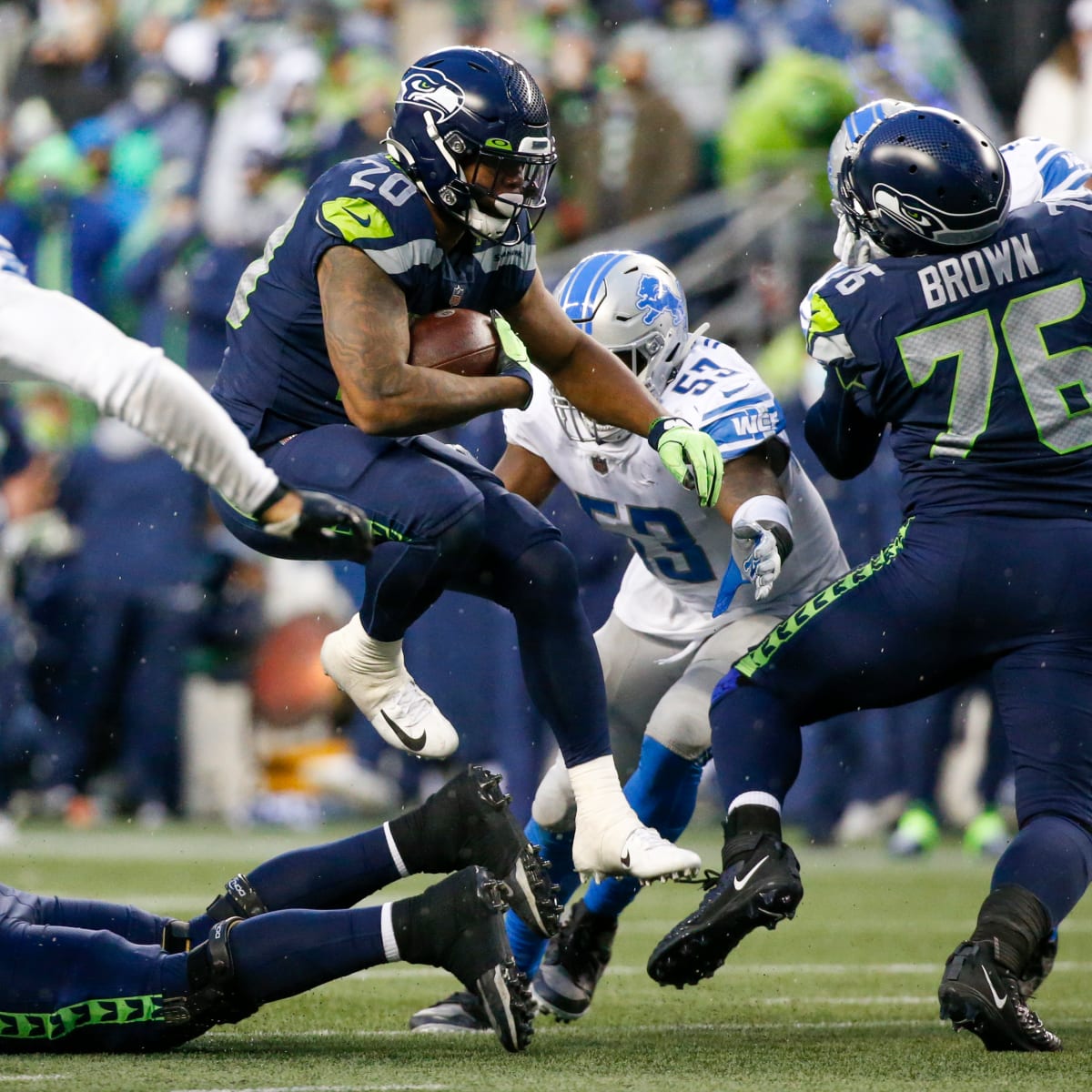 Seahawks' offense outduels Lions, Rashaad Penny rushes for over 150 yards