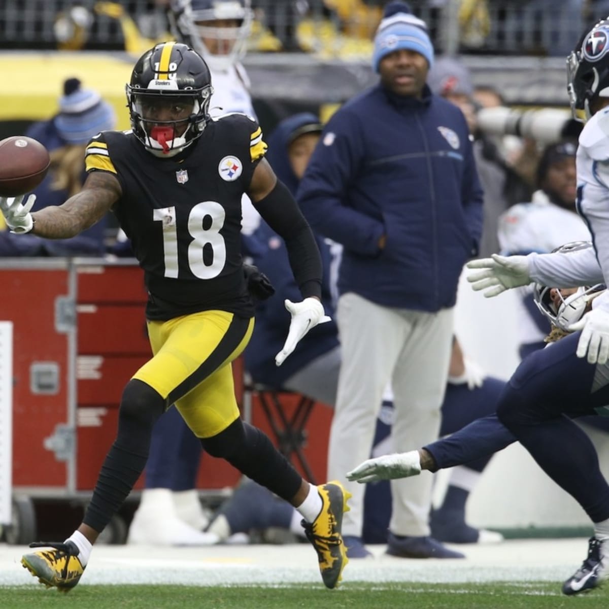 Antonio Brown has message for Steelers following Diontae Johnson's injury