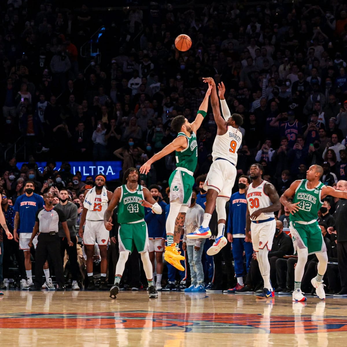 Watch RJ Barrett's Viral Buzzer Beater To Beat The Celtics - Fastbreak on  FanNation