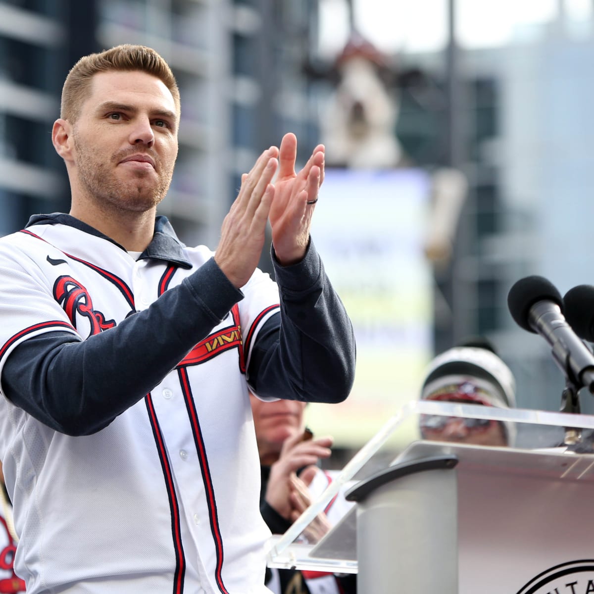 Dodgers need to entrust Freddie Freeman with future recruiting efforts