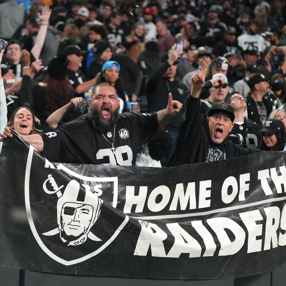 Raiders eliminate Chargers, make playoffs with 35-32 OT win - West Hawaii  Today