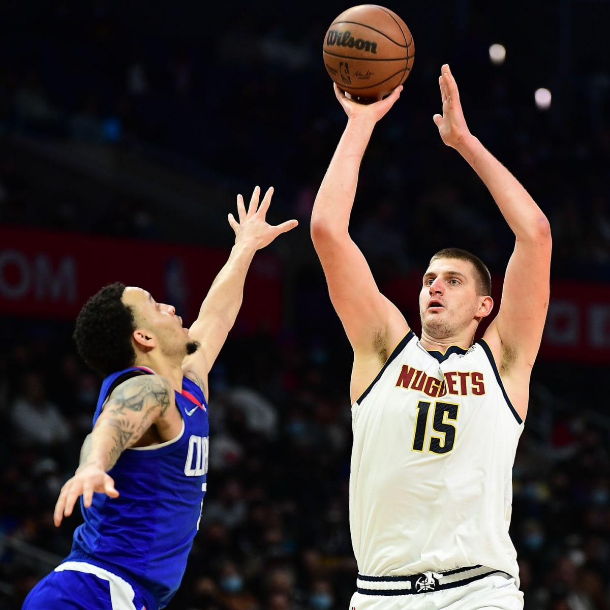 NBA: Nikola Jokic Helps Denver Nuggets Clinch 1-0 Lead Over LA