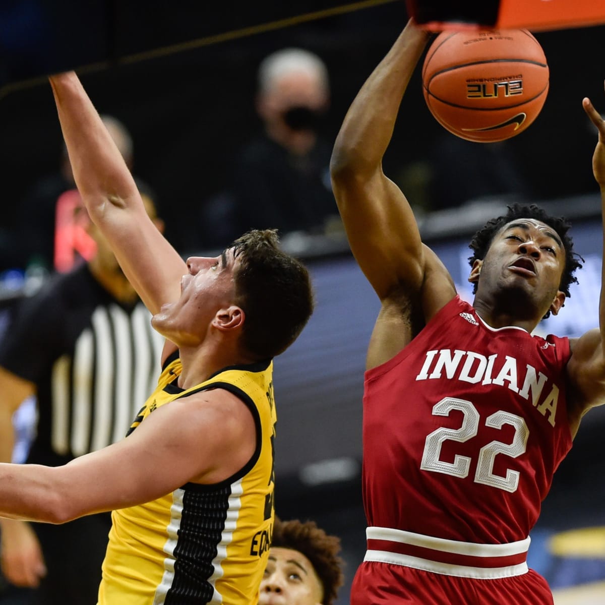 Hawkeyes Rally to Down Indiana - Sports Illustrated Iowa Hawkeyes News,  Analysis and More