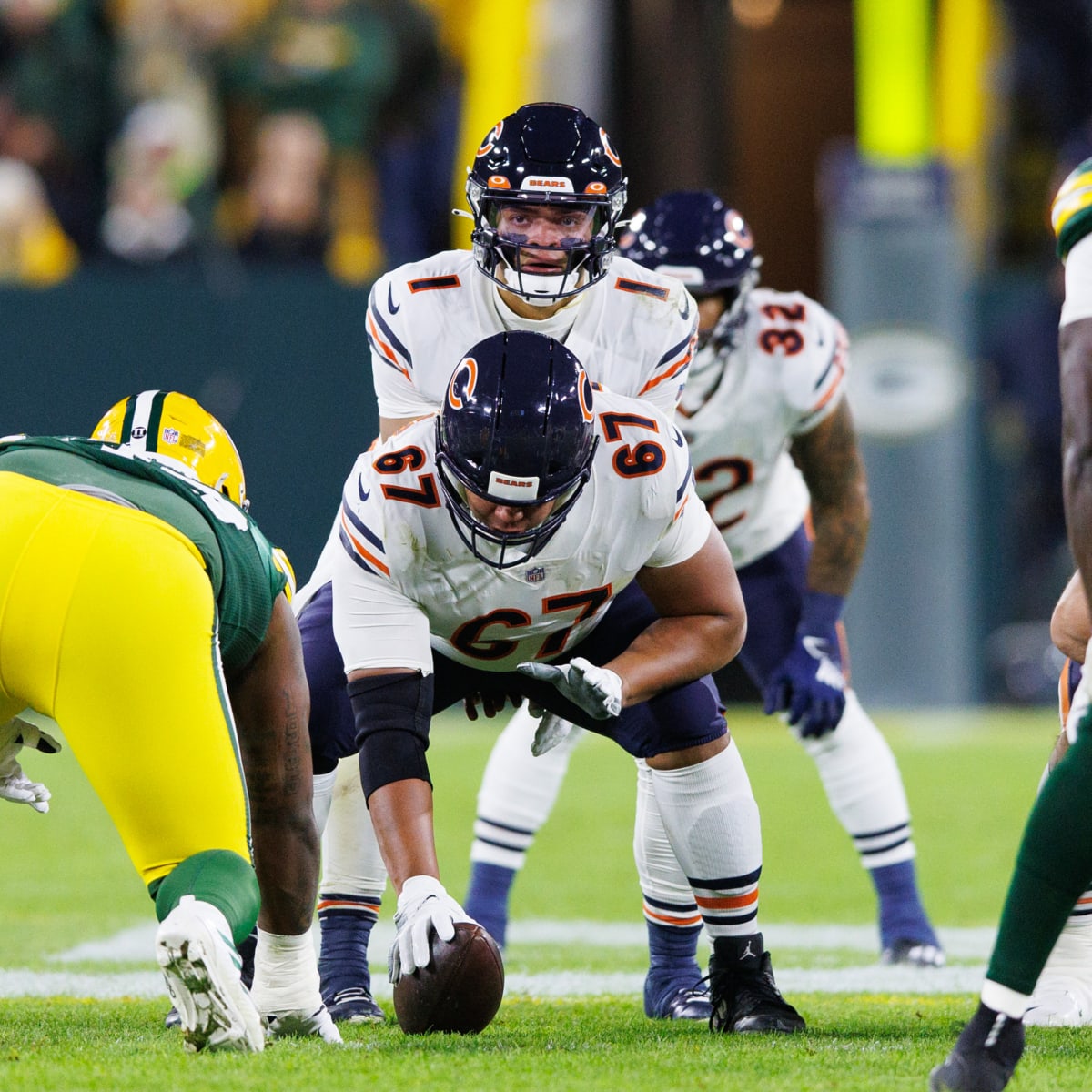 Column: Aaron Rodgers likely is returning to the Green Bay Packers. But the  Chicago Bears need to focus on Justin Fields' development.