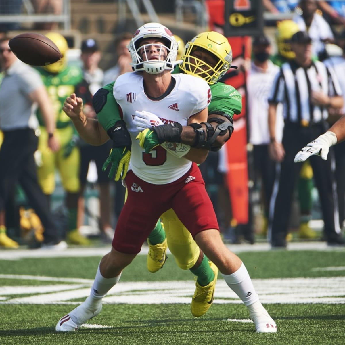 Photo Gallery from Oregon Football Defensive End Kayvon Thibodeaux's NFL  Draft Selection - Sports Illustrated Oregon Ducks News, Analysis and More