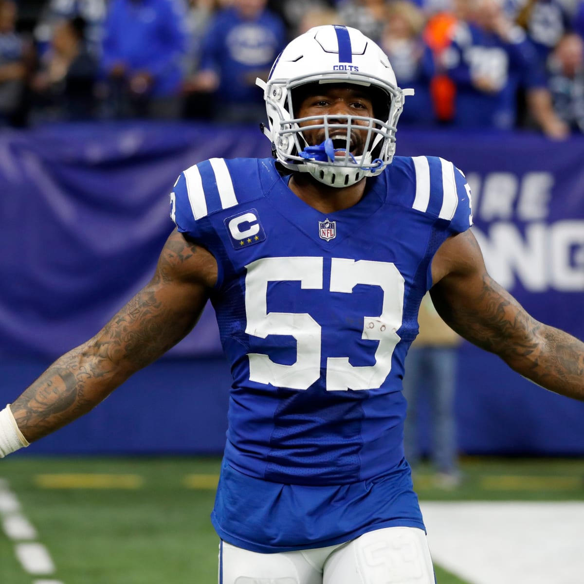 Shaquille Leonard is Colts pick for Ed Block Courage award