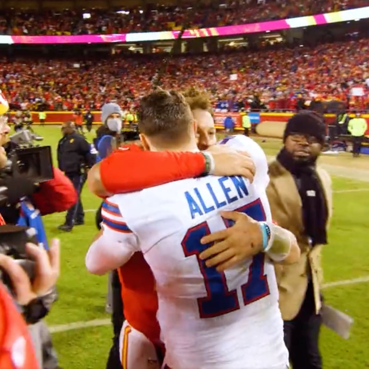 Patrick Mahomes runs across field to shake hands with Josh Allen