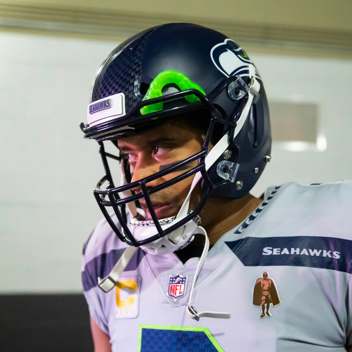 Russell Wilson: Seahawks QB frustrated about protection - Sports Illustrated