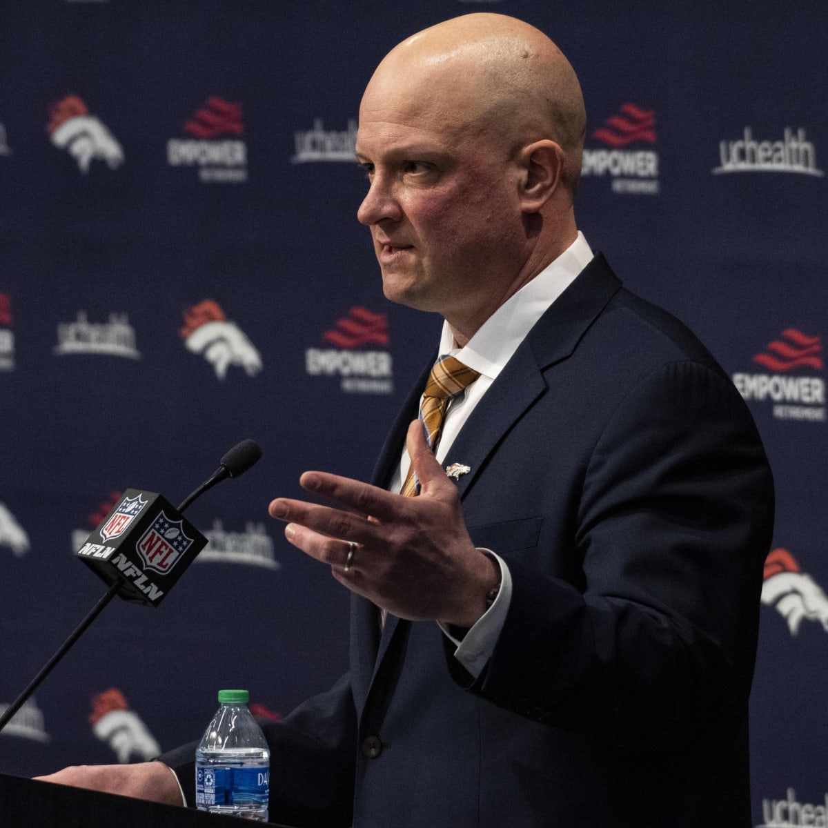 Get to know the Denver Broncos new coach Nathaniel Hackett - Axios Denver