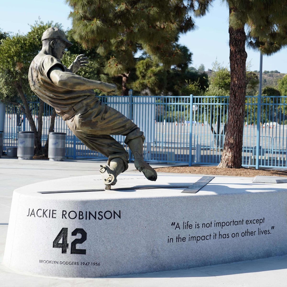 Dodgers: Honoring the Legacy of Jackie Robinson with Quotes From Mookie  Betts, Clayton Kershaw & More - Inside the Dodgers