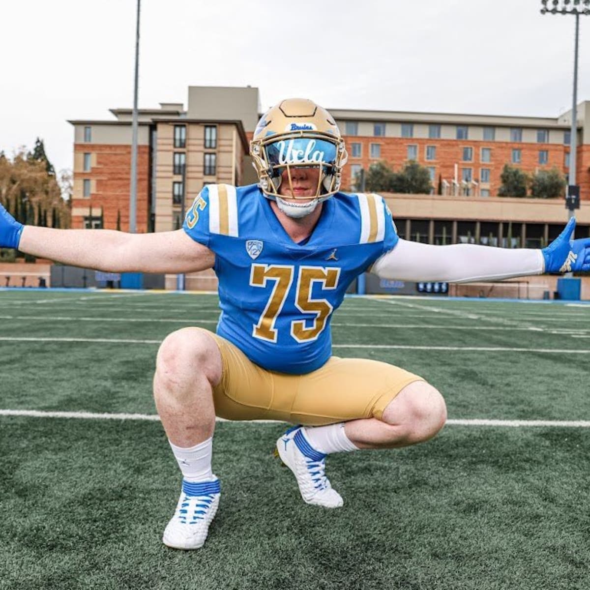 2022 UCLA Football Position Preview: Offensive line - Daily Bruin