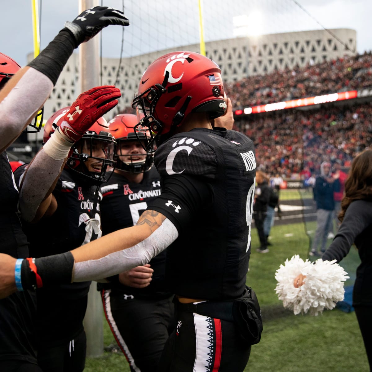 Three Bearcats Named First Team NFL All-Pros - University of Cincinnati  Athletics