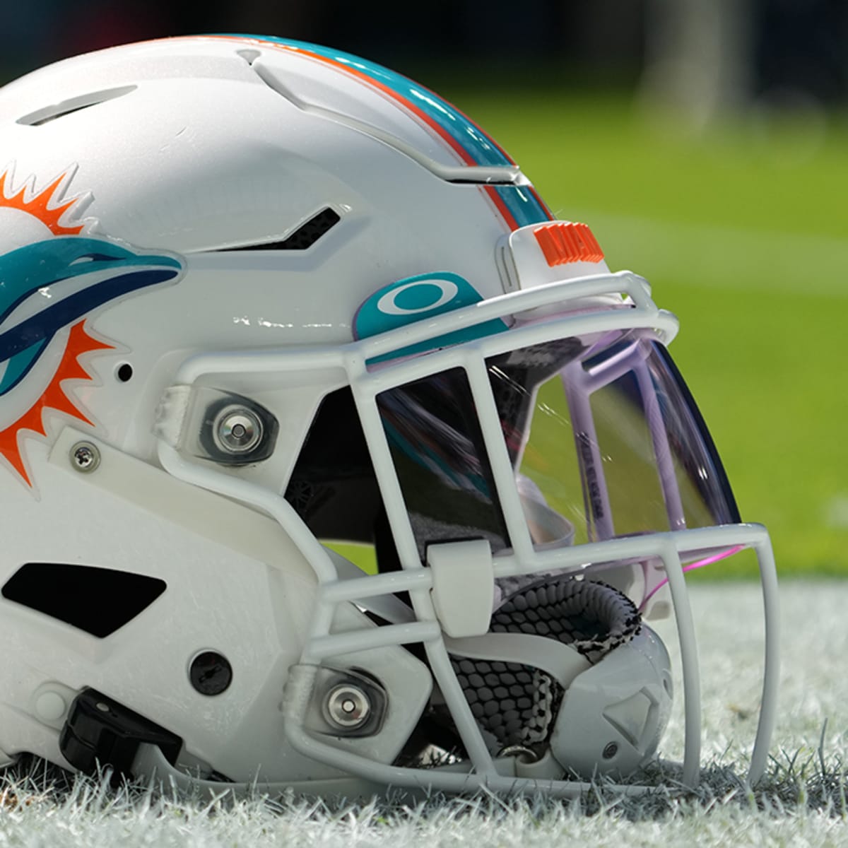 NFL Draft trades 2022: Miami Dolphins use picks to move around