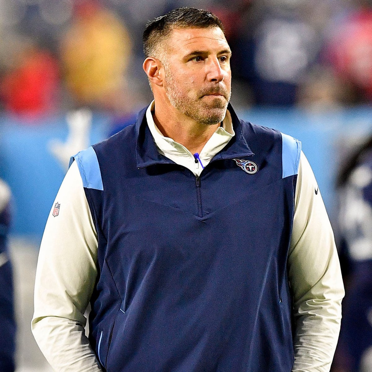 Titans HC Mike Vrabel receives his 2021 NFL Coach of the Year award f