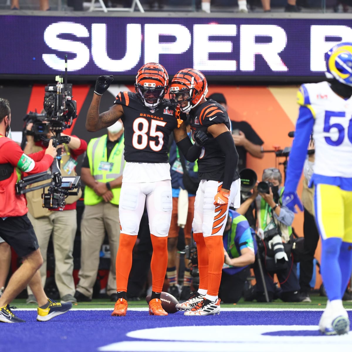 Tee Higgins Notches First Touchdown for Cincinnati Bengals in Super Bowl  LVI - Sports Illustrated Clemson Tigers News, Analysis and More