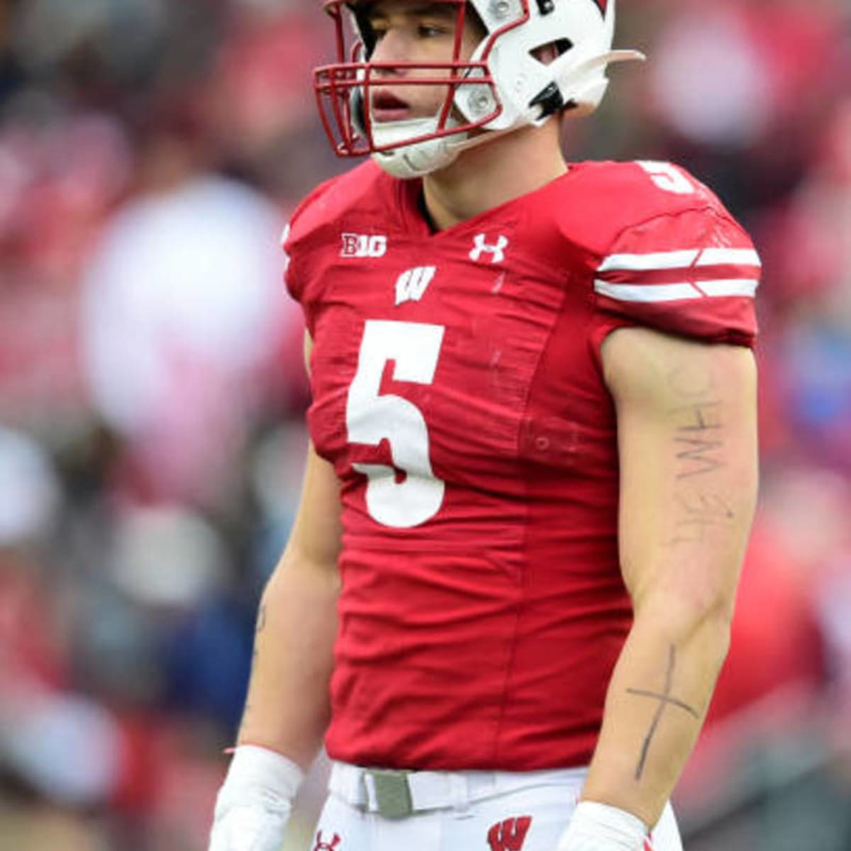 Leo Chenal Linebacker Wisconsin  NFL Draft Profile & Scouting Report