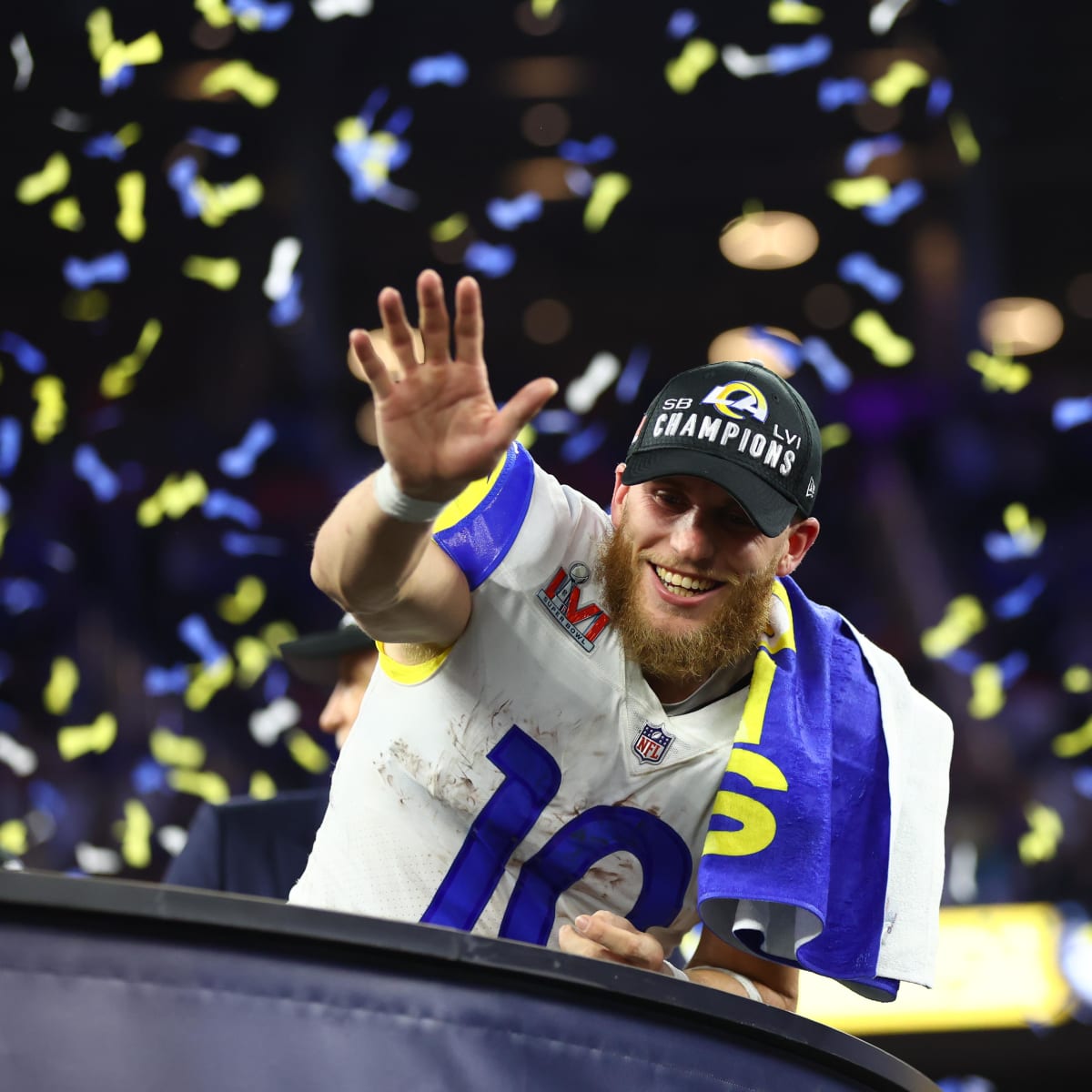 Los Angeles celebrates with parade After Rams Super Bowl Win - ESPN 98.1 FM  - 850 AM WRUF