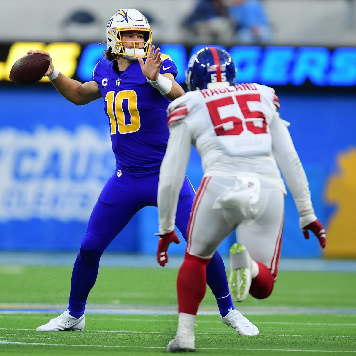 UD grad gets LA Rams Super Bowl-ready