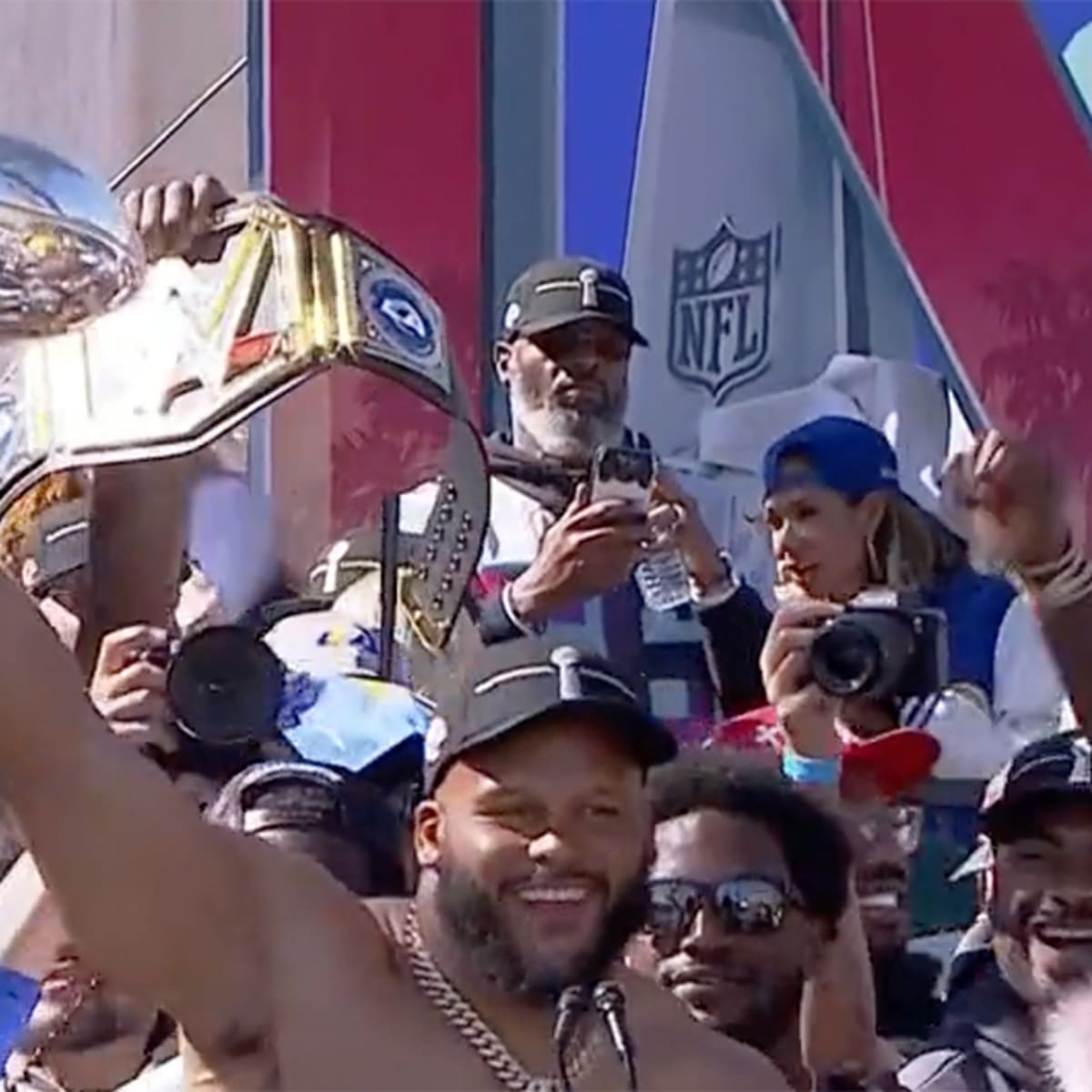 The Rush: Aaron Donald and Sean McVay don't seem like they're retiring at  LA Rams Parade