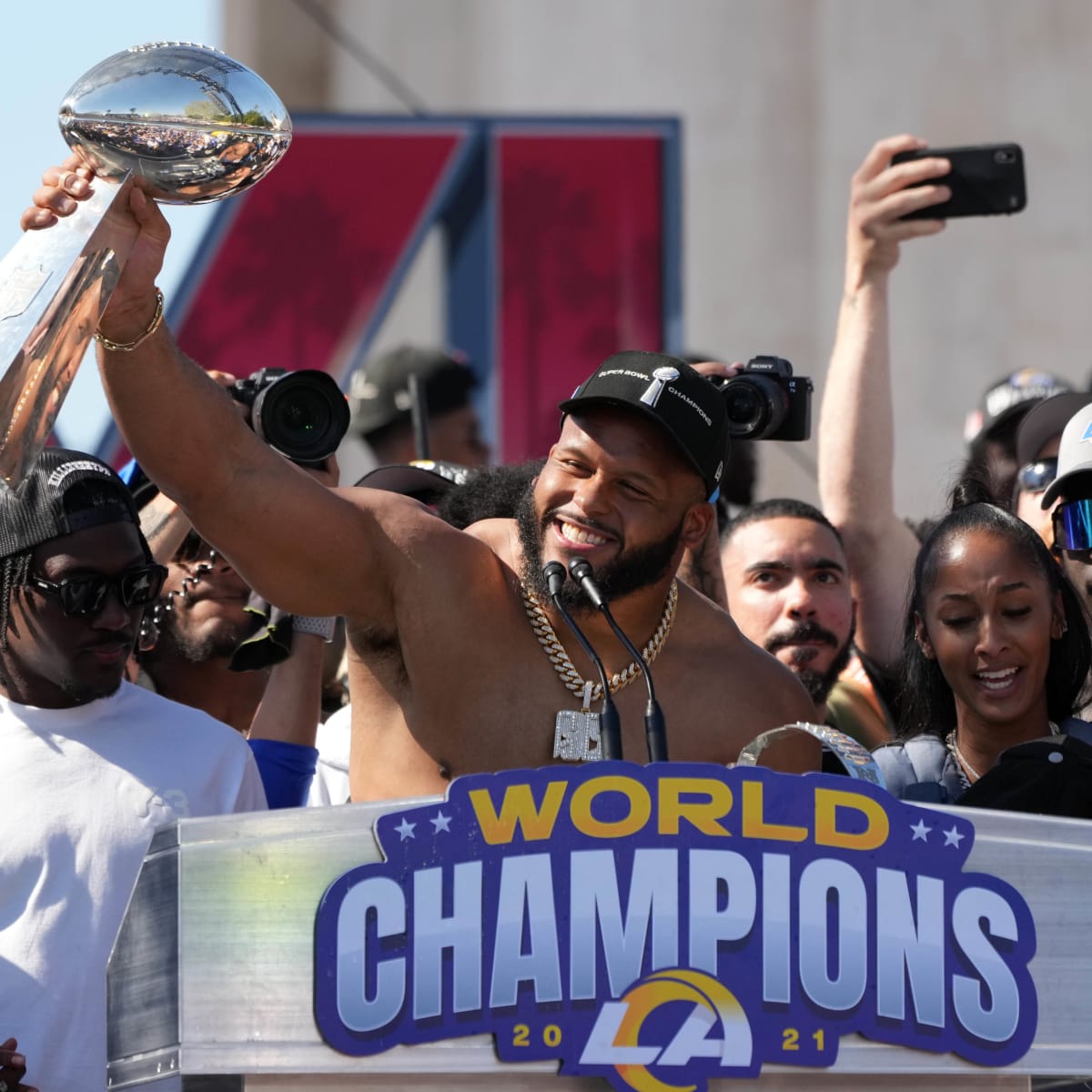 Major Relief': Los Angeles Rams Coach Sean McVay Confirms Aaron Donald Plan  - Including New Contract - Sports Illustrated LA Rams News, Analysis and  More