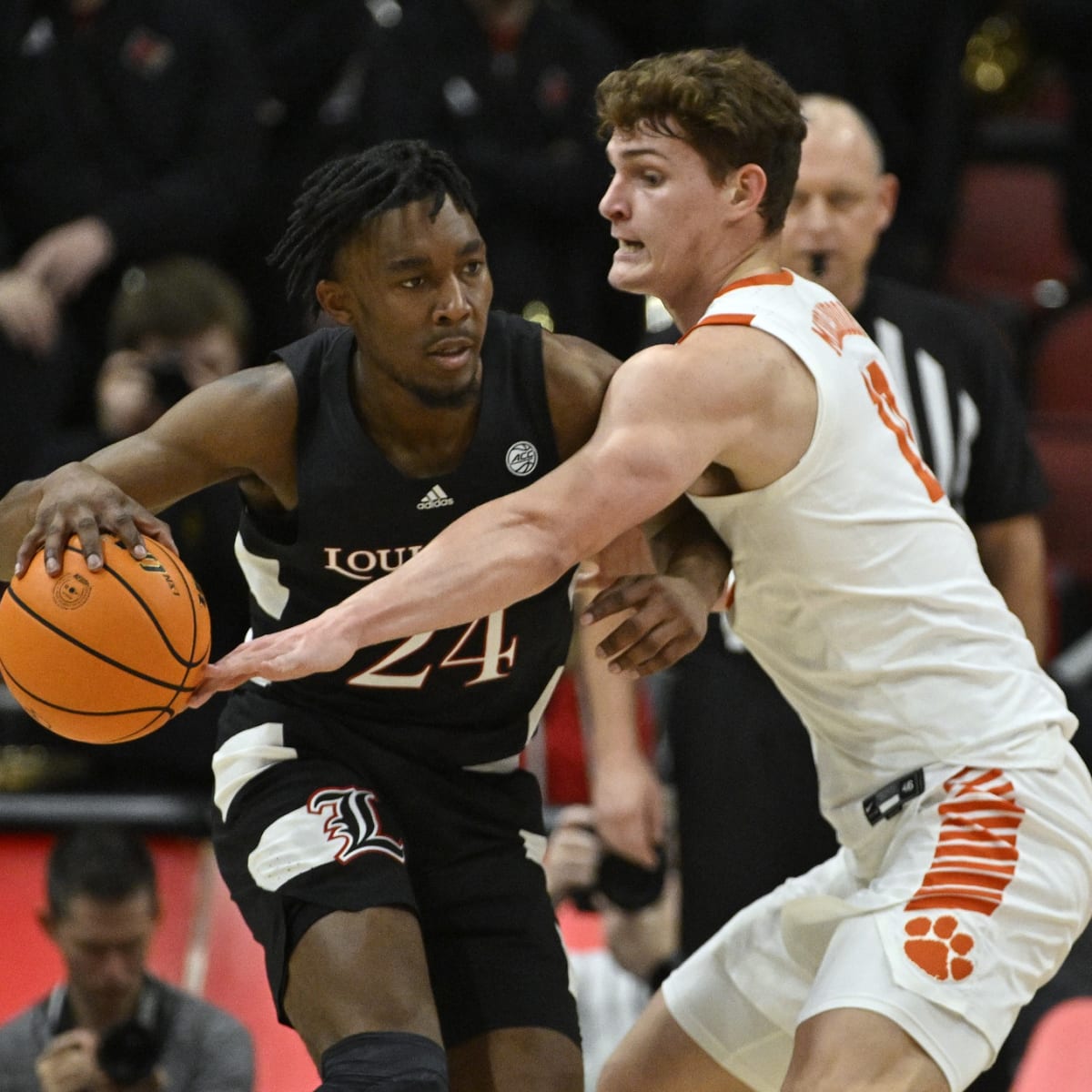 Louisville basketball beats Clemson to end seven-game losing streak