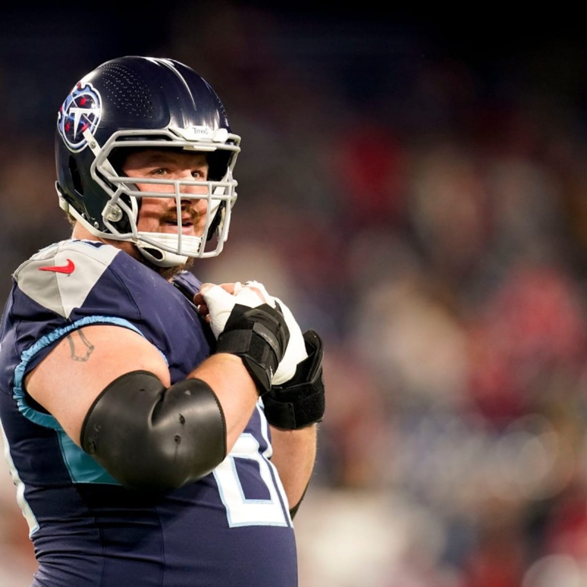 Tennessee Titans MUST SIGN Free Agent Offensive Linemen Targets at Tackle  and Interior OL