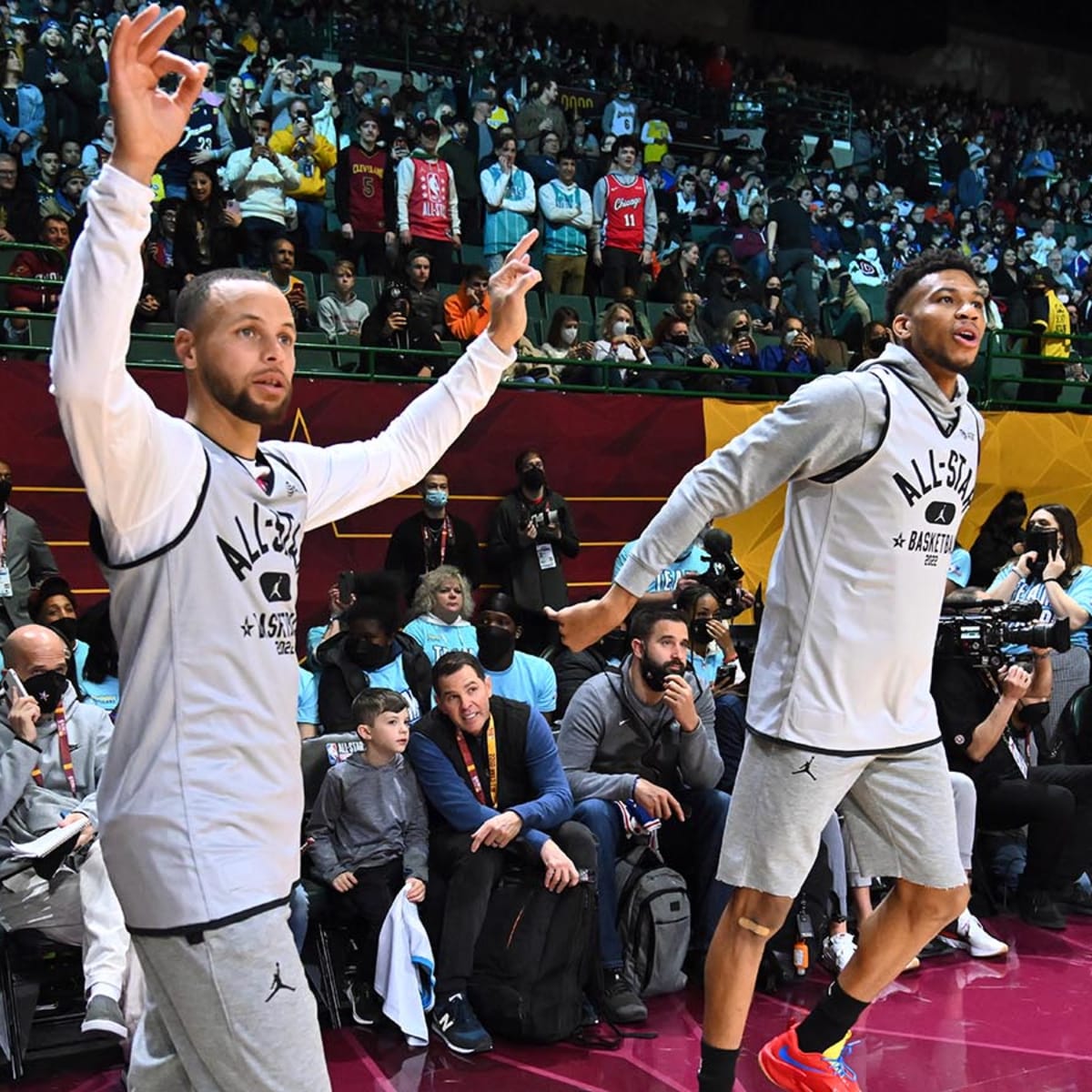 Steph Curry's Viral Tweet After Winning All-Star Game MVP - Fastbreak on  FanNation