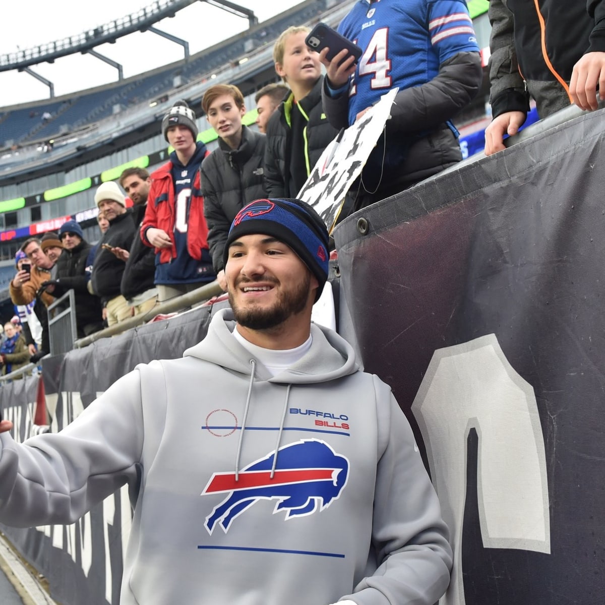 Josh Allen and Mitch Trubisky in Buffalo Bills training camp