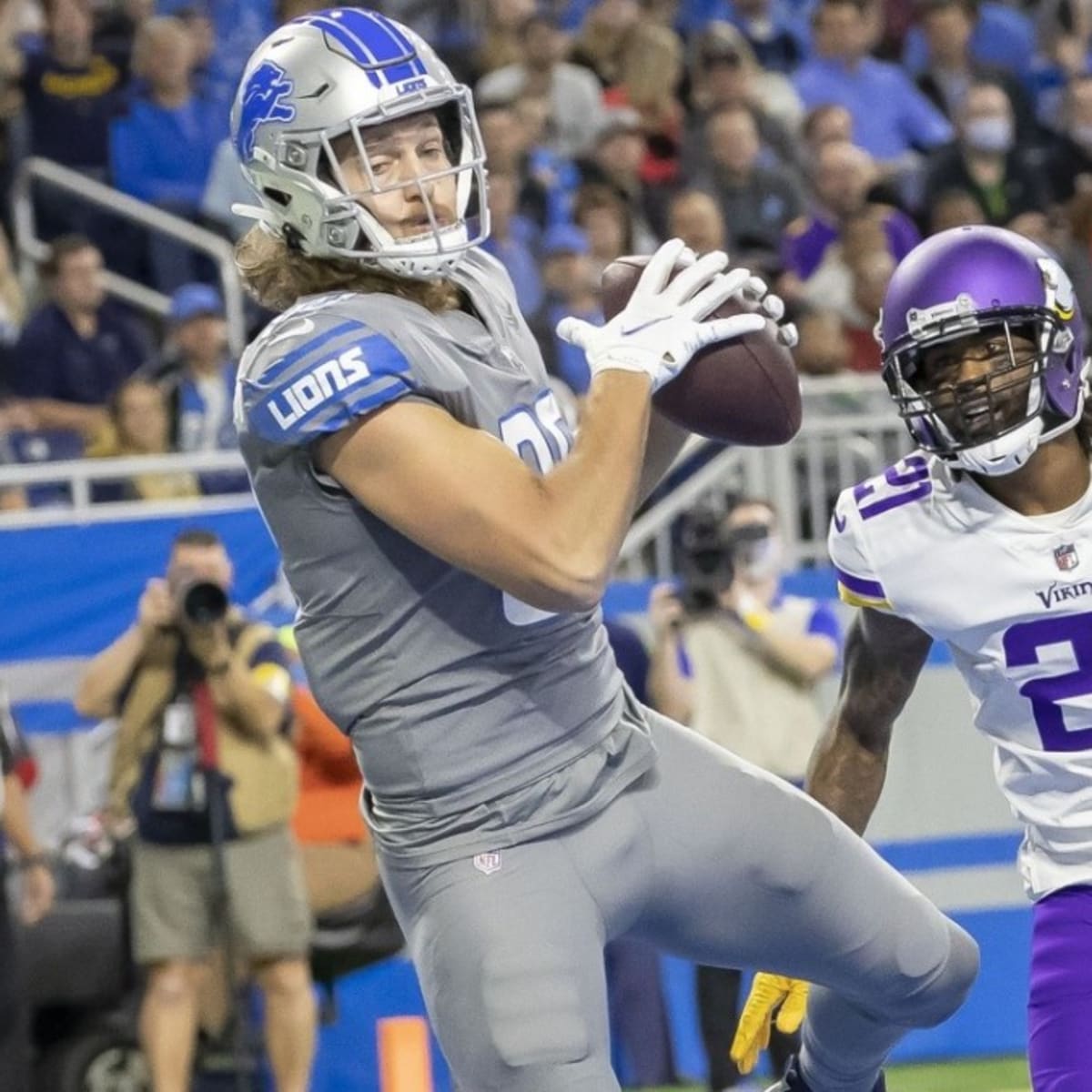 Lions getting creative to break T.J. Hockenson out of quiet spell