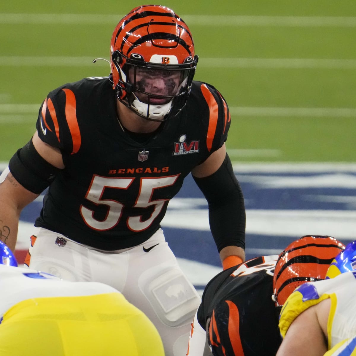 Cincinnati Bengals linebacker Logan Wilson blows by offensive blockers for  TFL on first down