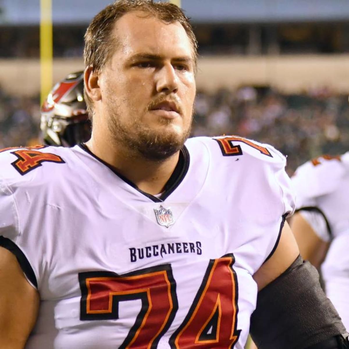 Buccaneers' Pro Bowl guard Ali Marpet announces retirement - A to