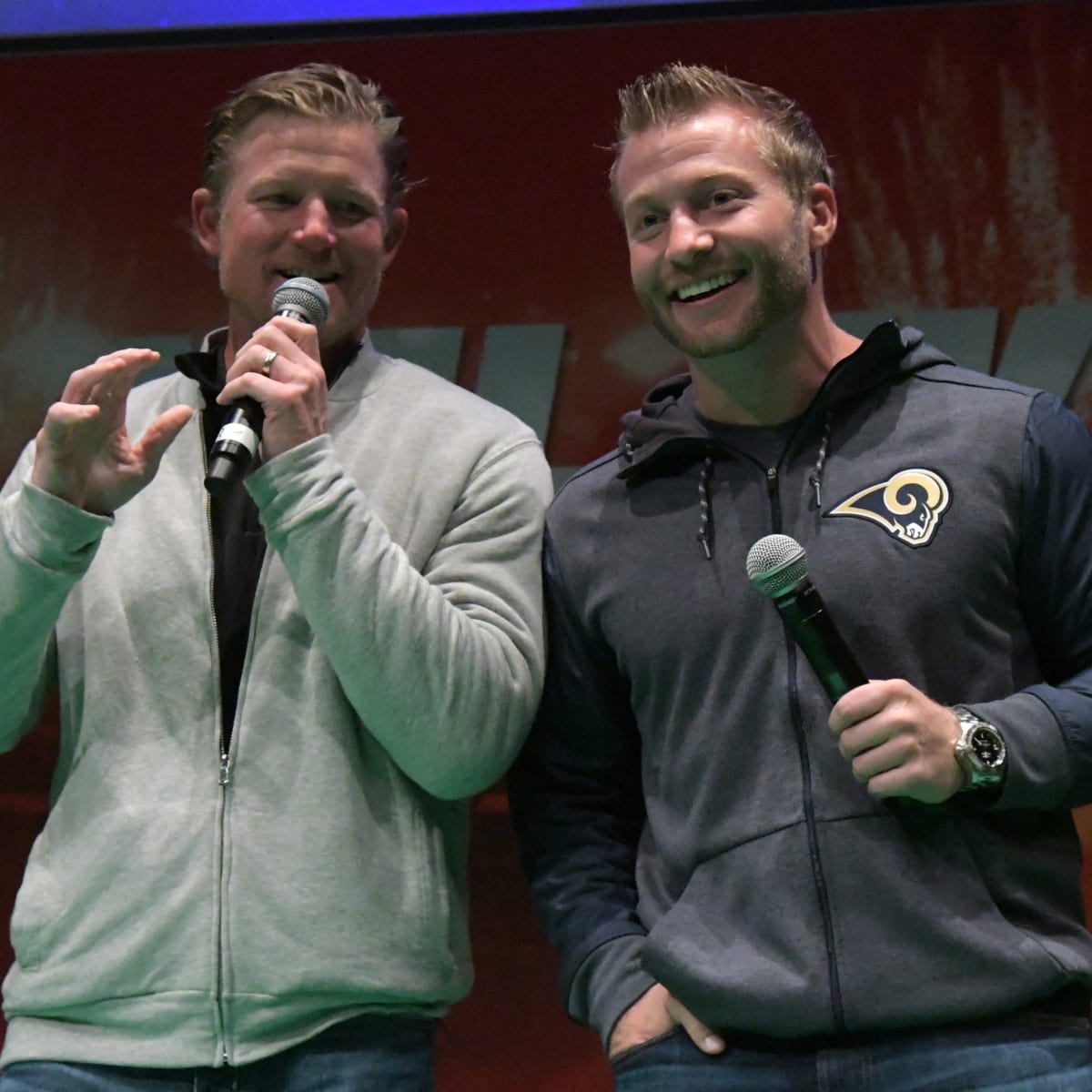 Les Snead where shirt with his own meme to Rams Super Bowl parade - Sports  Illustrated