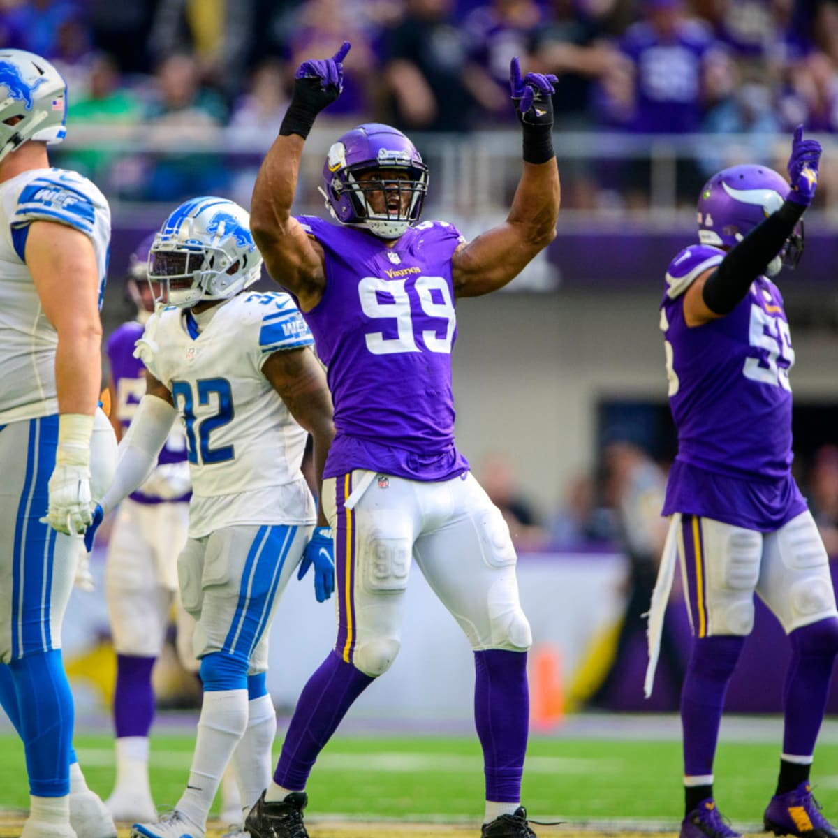 Vikings Re-Sign OL Brett Jones - Sports Illustrated Minnesota Vikings News,  Analysis and More