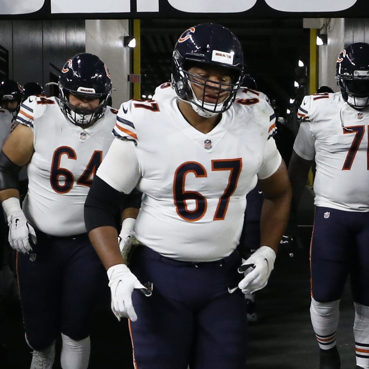 5 ways Chicago Bears GM Ryan Poles has mismanged the offensive line