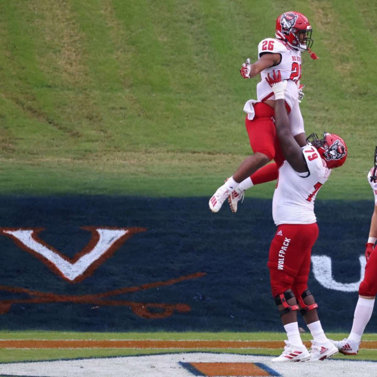 NC State football tackle Ikem Ekwonu wins ACC Jacobs Blocking