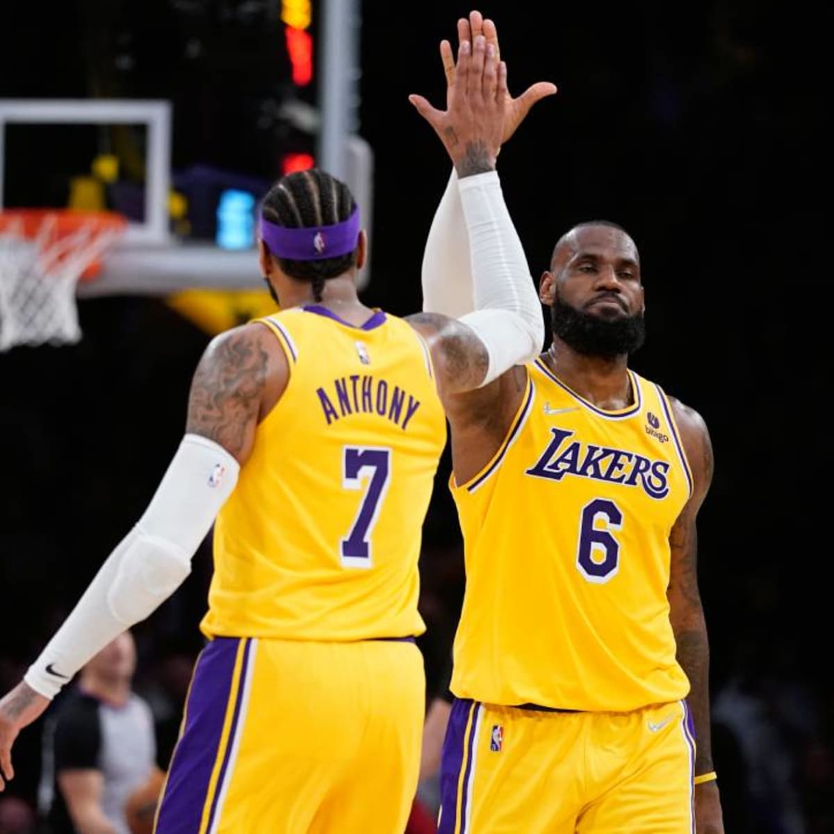 Lakers break losing snap as LeBron James scores 25 points - AS USA