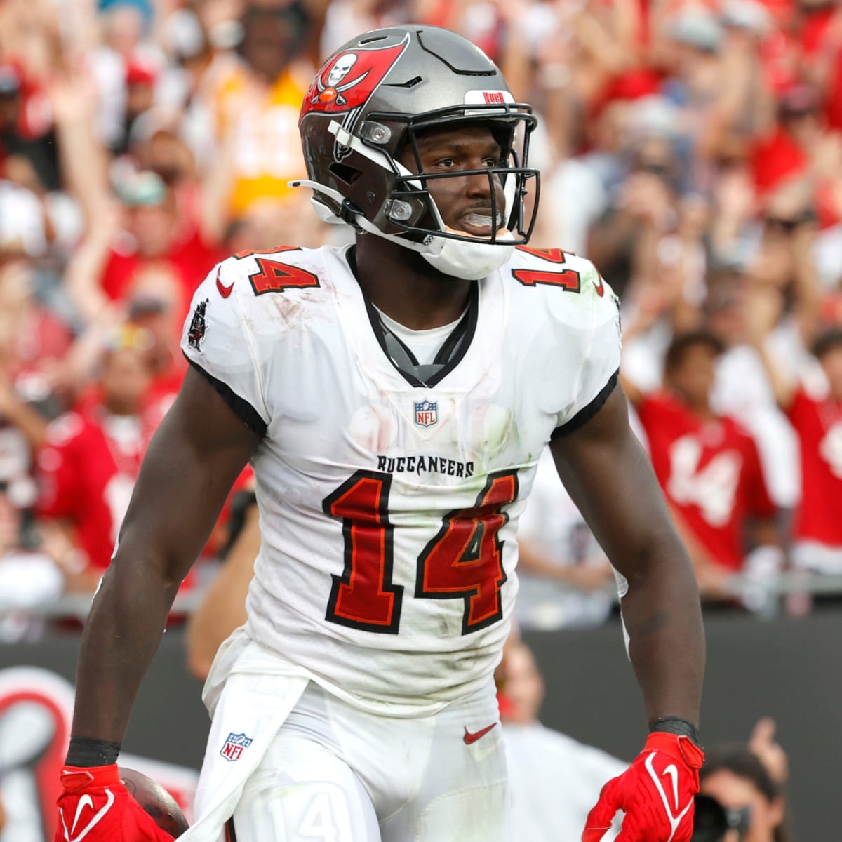 Fantasy Injury Updates: Latest news on Chris Godwin, Isaiah