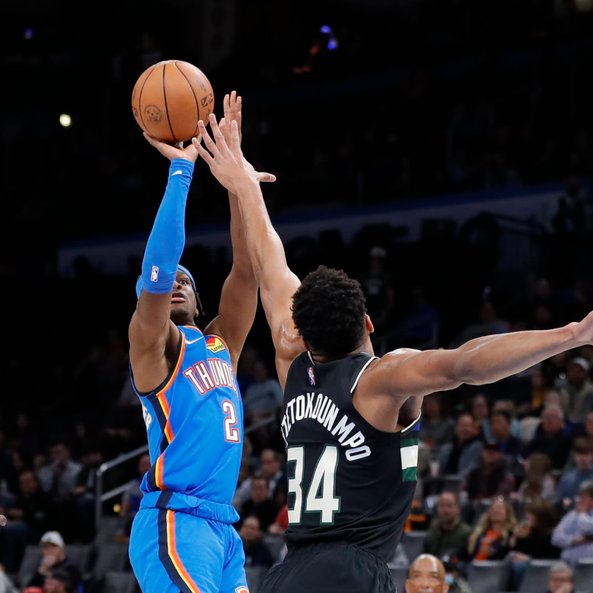 WATCH: Shai Gilgeous-Alexander Cans First Game-Winning Buzzer-Beater to  Beat Clippers - Sports Illustrated Oklahoma City Thunder News, Analysis and  More