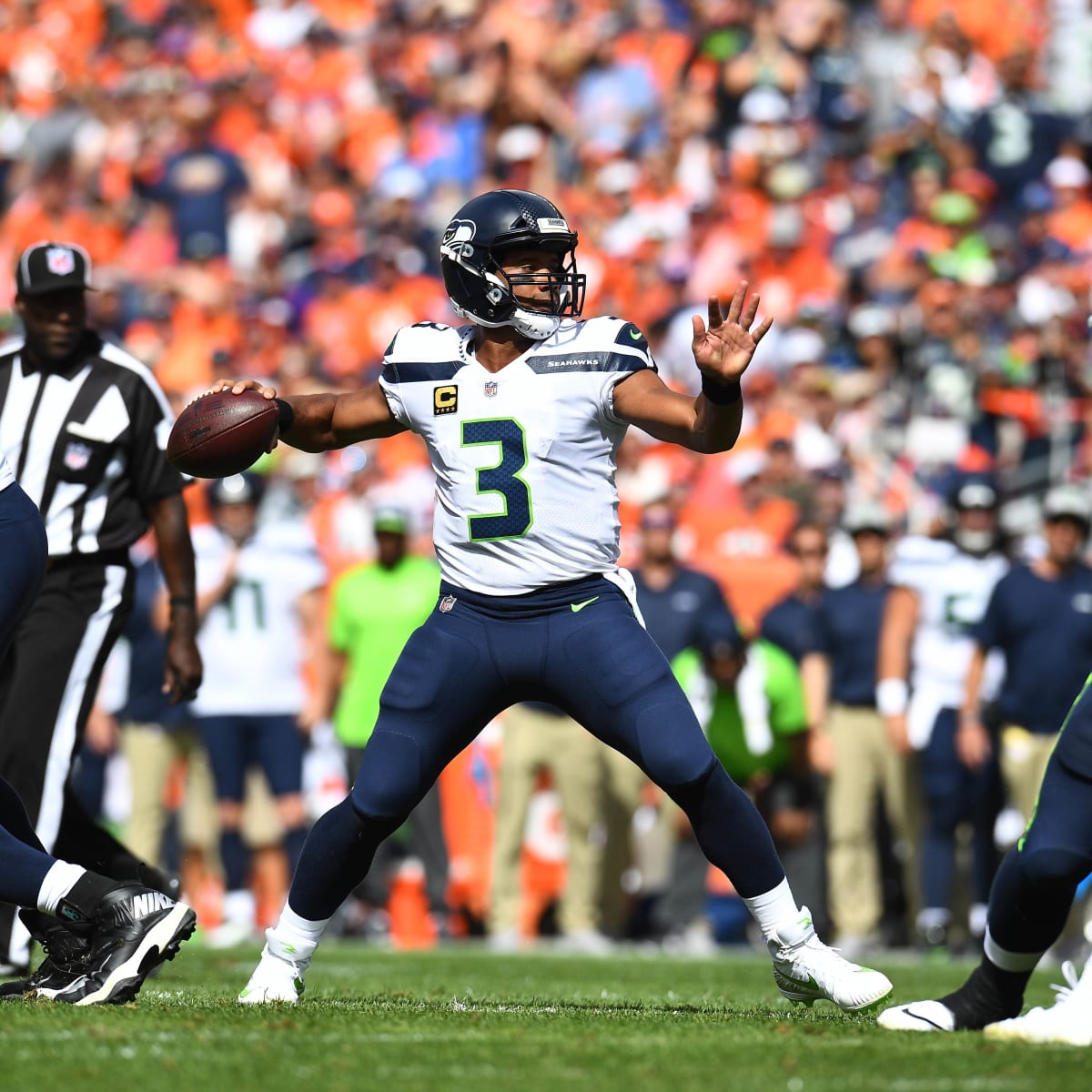 Russell Wilson: Seahawks QB frustrated about protection - Sports Illustrated