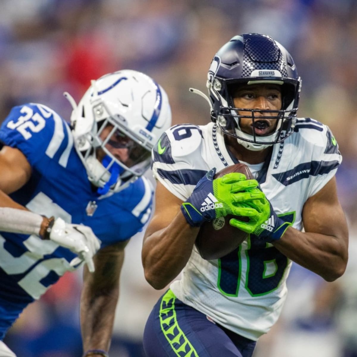 Denver, USA. September 09, 2018: Seattle Seahawks wide receiver Tyler  Lockett (16) getting into position during the second quarter of an NFL  matchup between the Seattle Seahawks and the Denver Broncos at