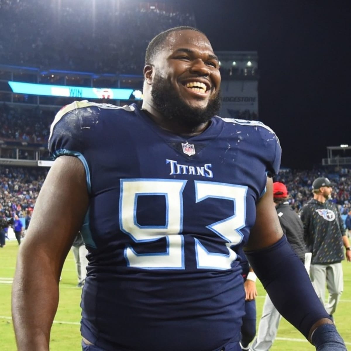 Tennessee Titans: Defensive Lineman Returns on One-year Deal