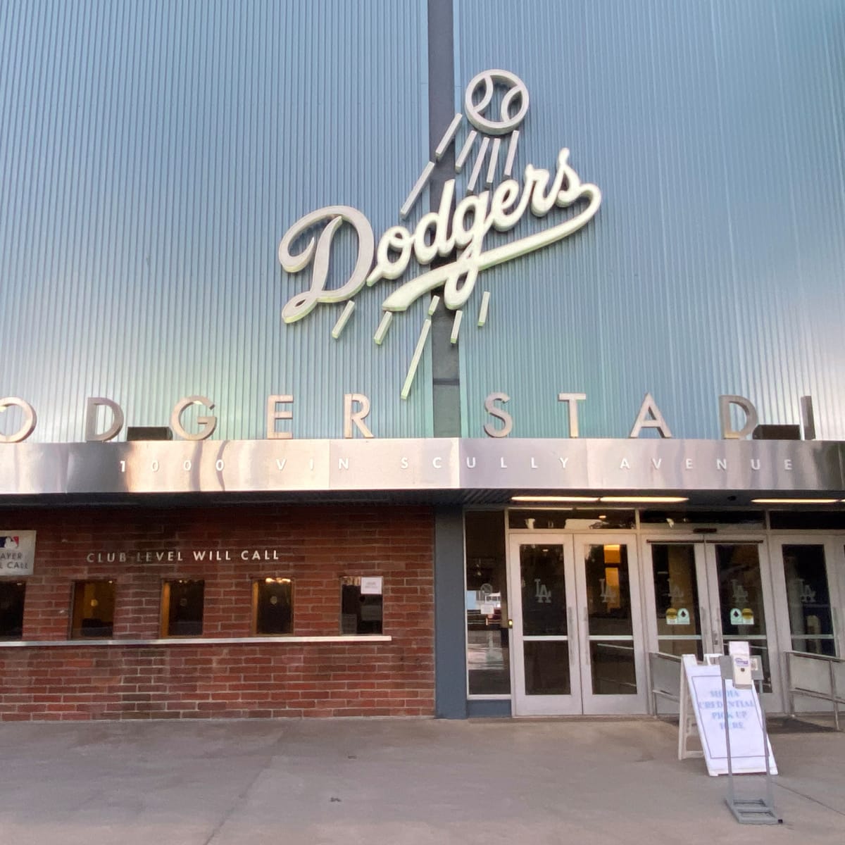 Dodger Stadium Giveaway: Cody Bellinger Bobblehead Scheduled For