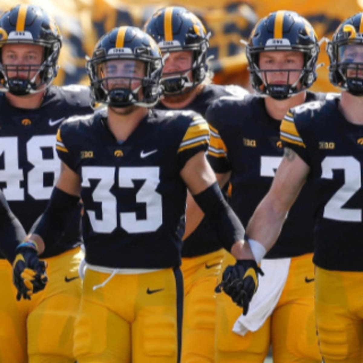 Iowa football 2022 season prediction, preview, awards, 2022 bowl game