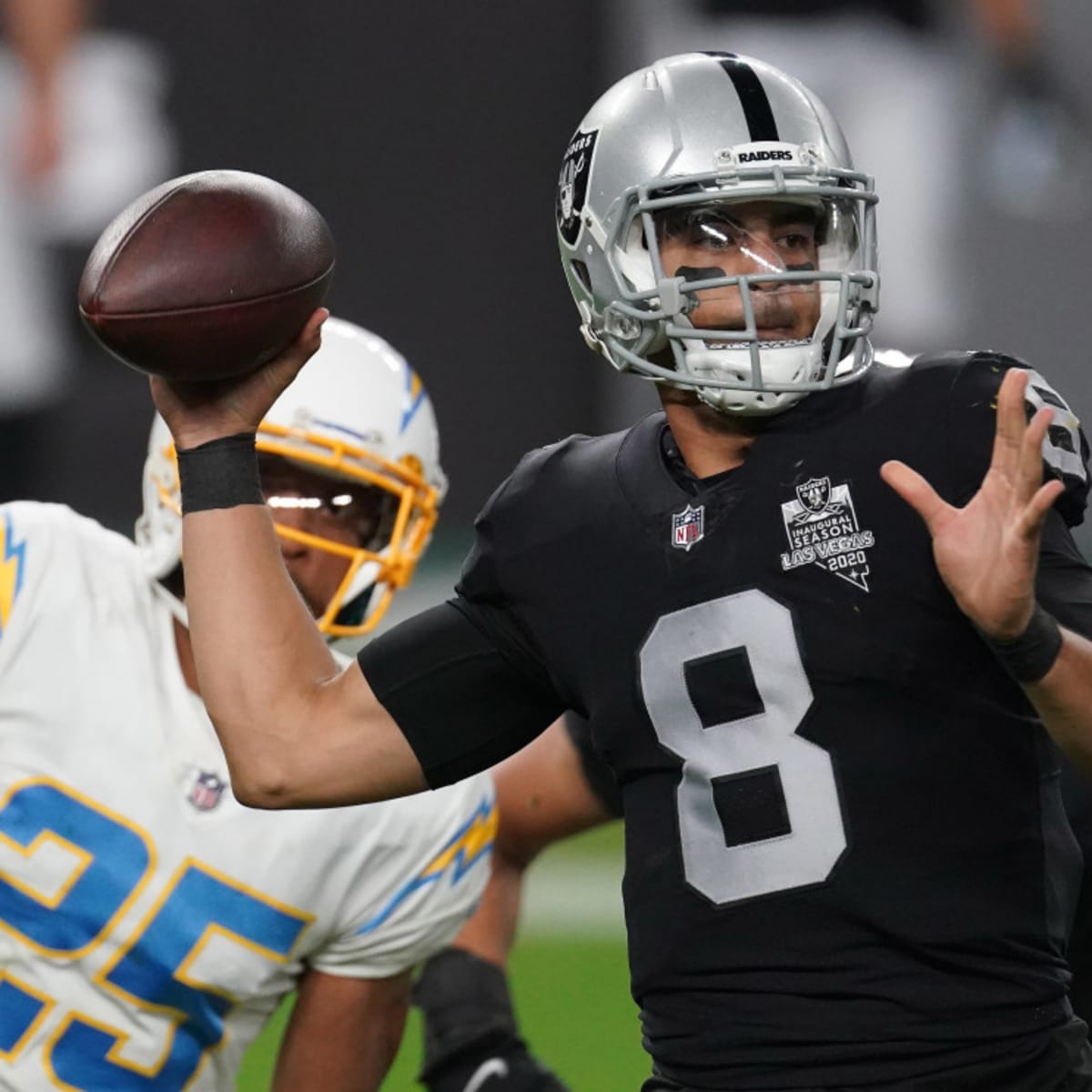 January 02, 2022: Las Vegas Raiders quarterback Marcus Mariota (8) runs  with the ball during NFL football game action between the Las Vegas Raiders  and the Indianapolis Colts at Lucas Oil Stadium