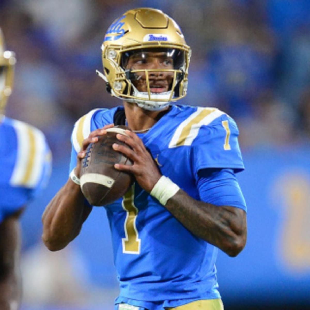 College football QB power rankings: Pac-12 stars shine atop CBS