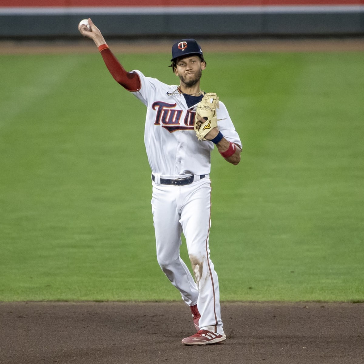 MLB rumors: Cubs sign Andrelton Simmons