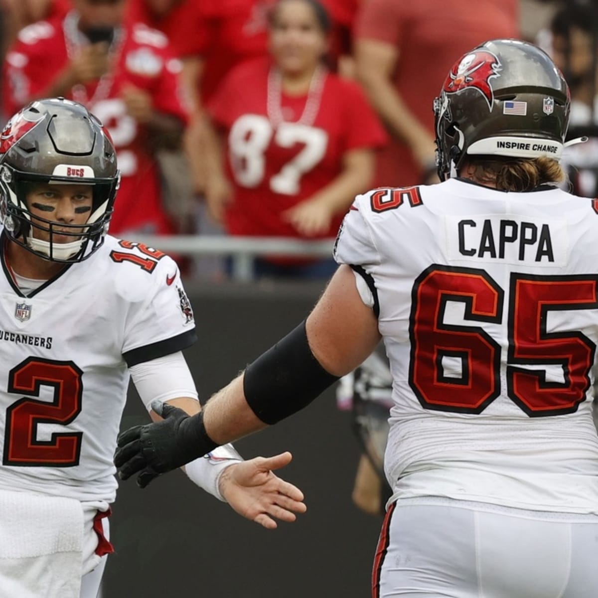 Tampa Bay Buccaneers offensive guard Alex Cappa (65) an NFL football game  against the Tampa Bay Buccaneers, Thursday, Sept 9, 2021 in Tampa, Fla. (AP  Photo/Don Montague Stock Photo - Alamy