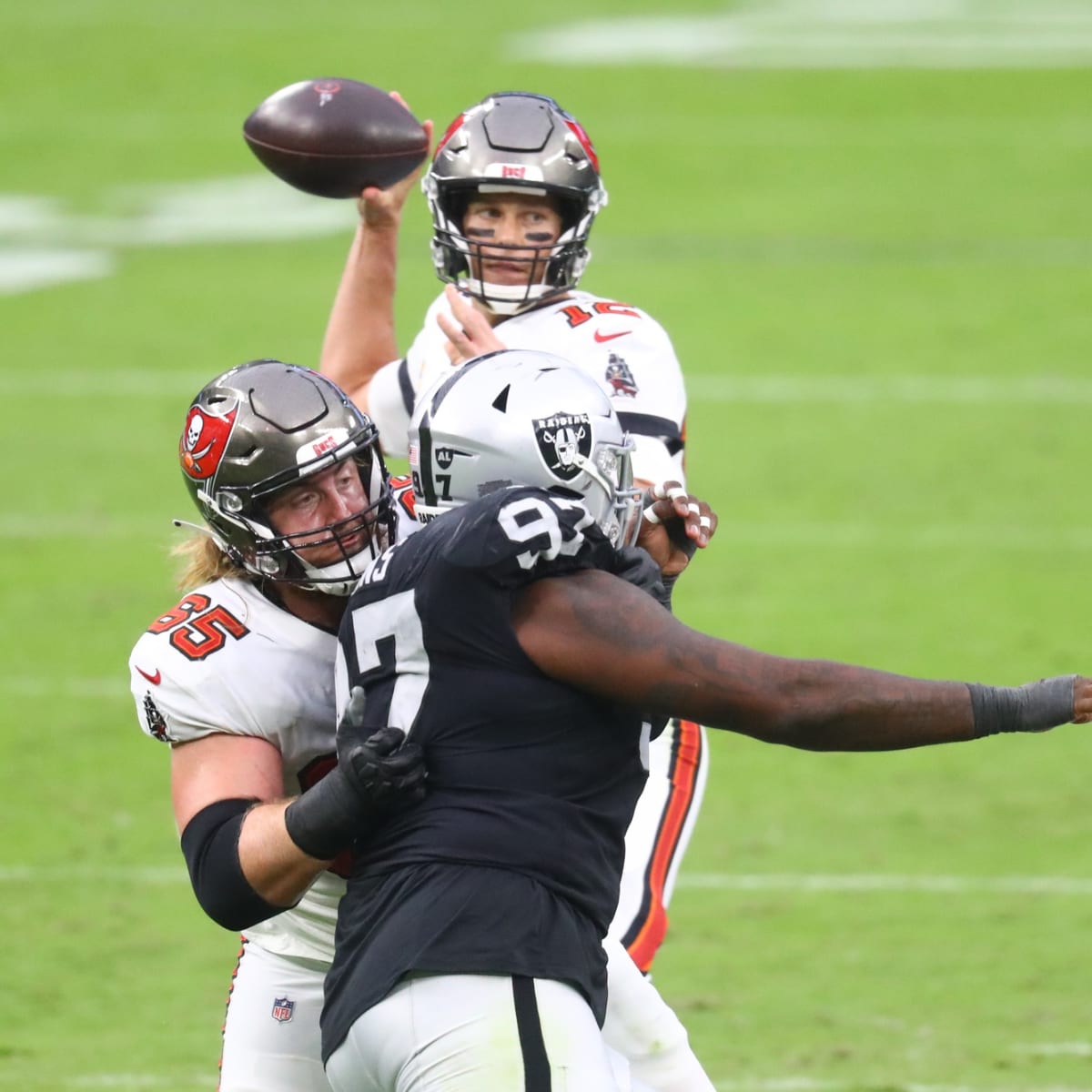 Tampa Bay Buccaneers offensive guard Alex Cappa (65) blocks during the  second half of an NFL