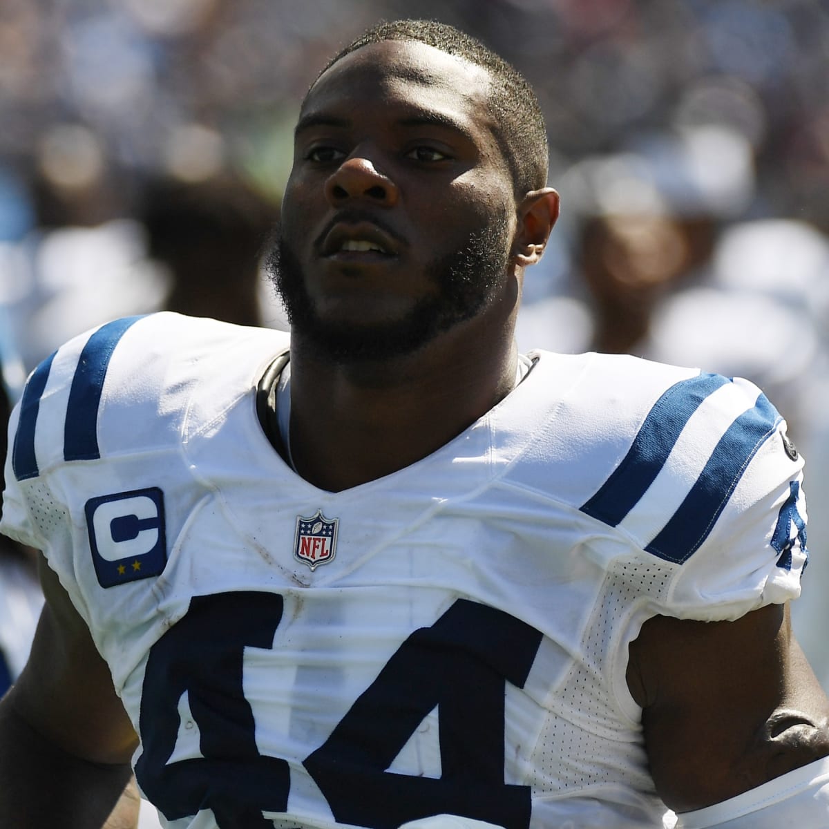 After Syracuse Loss, Zaire Franklin Wears Clemson Shirt In Colts Locker Room