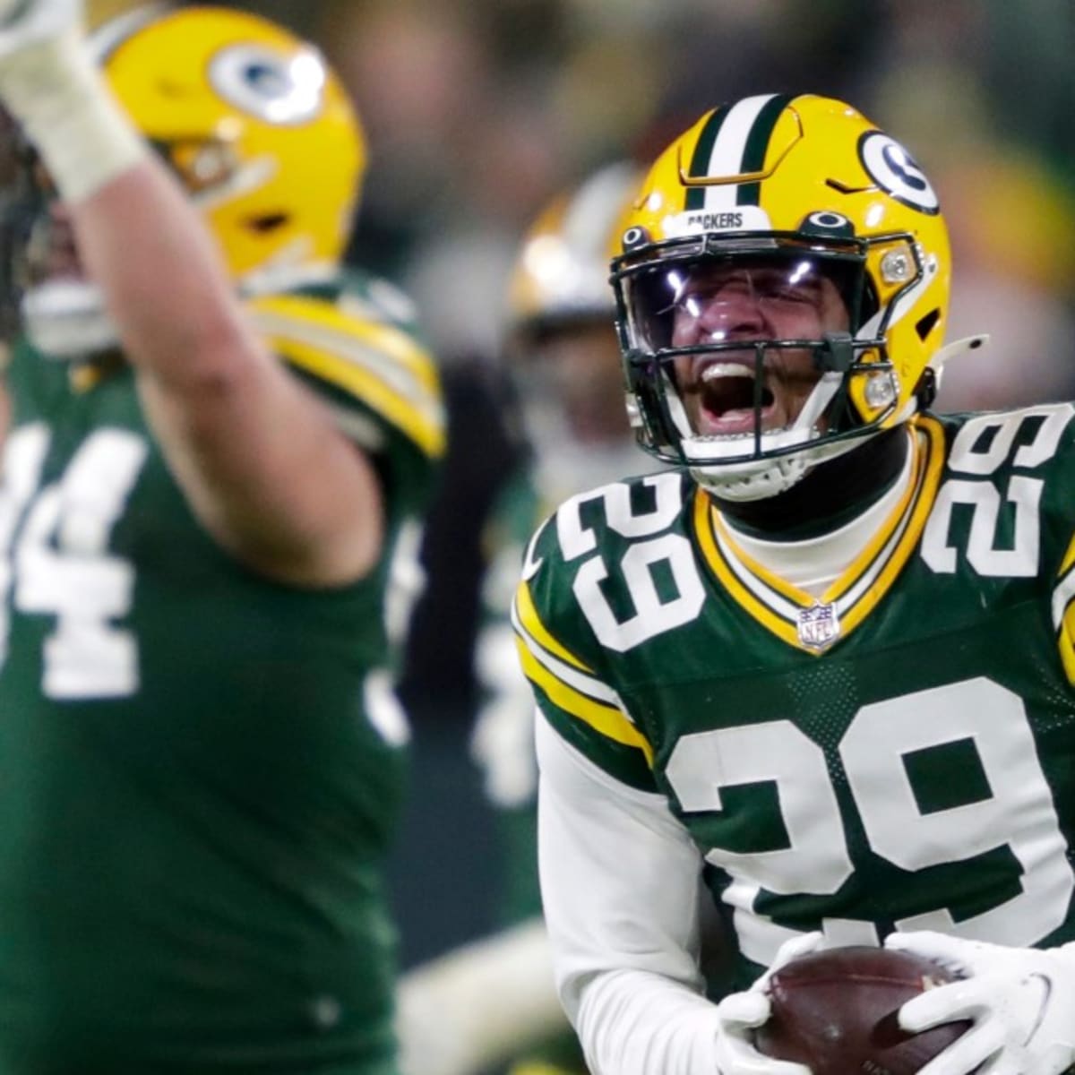 Sought-after Douglas working on possible extension with Packers